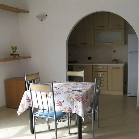 拉卡斯塔住宿加早餐酒店 * 拉迪斯波利